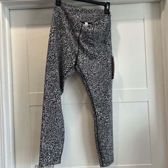 LULULEMON InStill High-Rise Tight 25" WARPED GRAIN Alpine Black/White - Picture 6 of 6